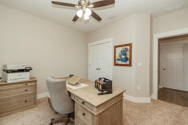 Building Photo - 1106 Shoal River Dr