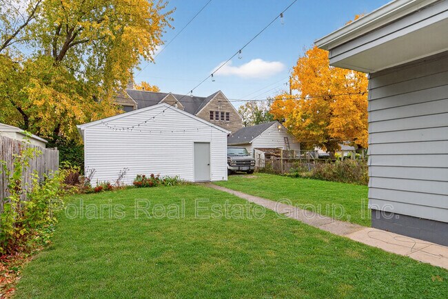 Building Photo - 4905 Norwaldo Ave