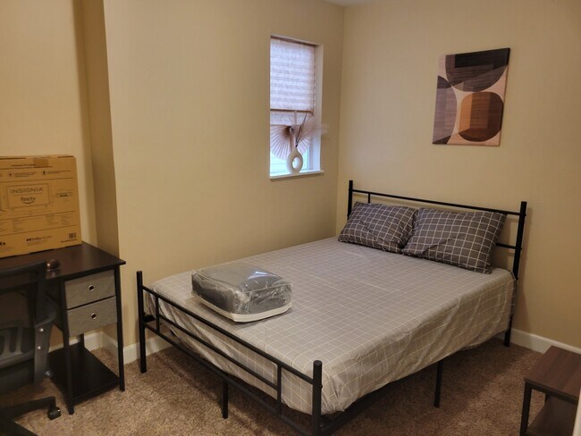 Building Photo - 5831 S Shields Ave