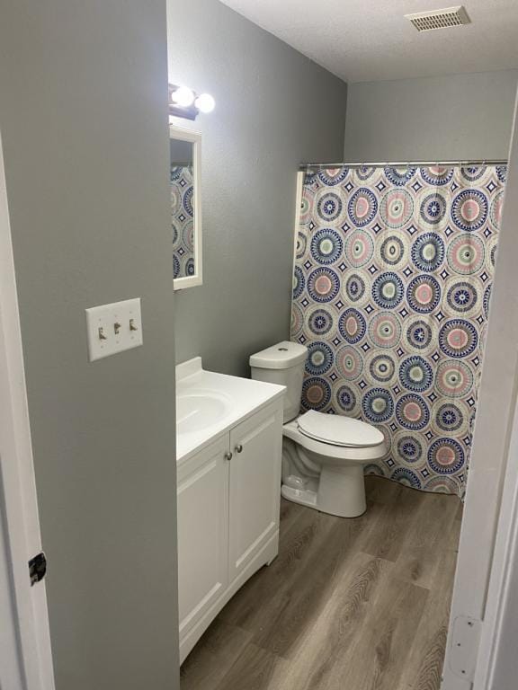 Building Photo - 425 W Spruce Ave