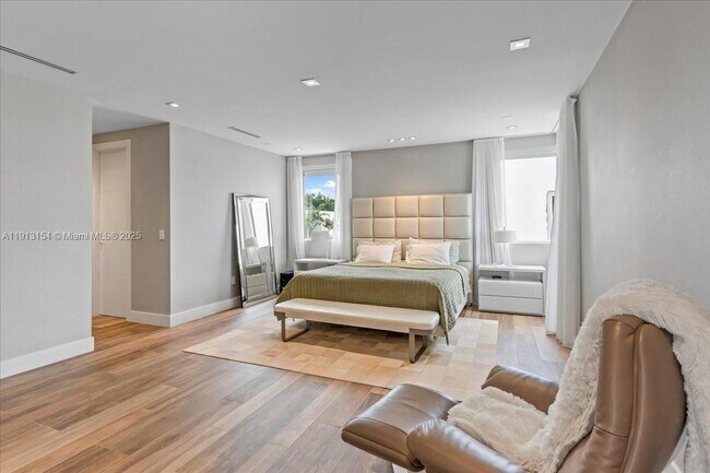 Building Photo - 7440 NW 100th Ct