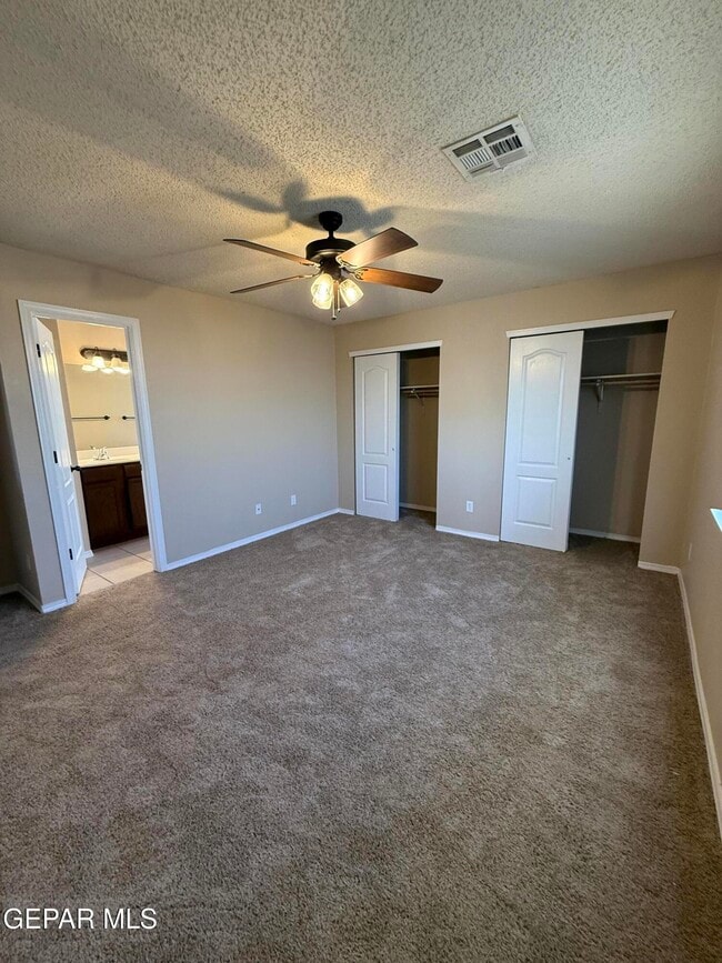 Building Photo - 732 Desert Sage Dr