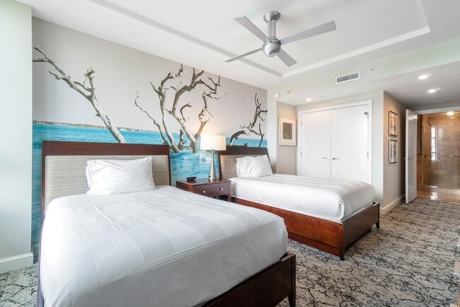 Building Photo - 3800 N Ocean Dr