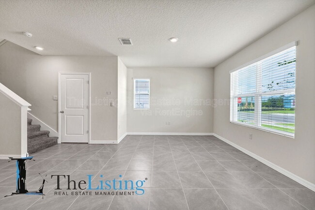 Building Photo - 5650 Anders Wy