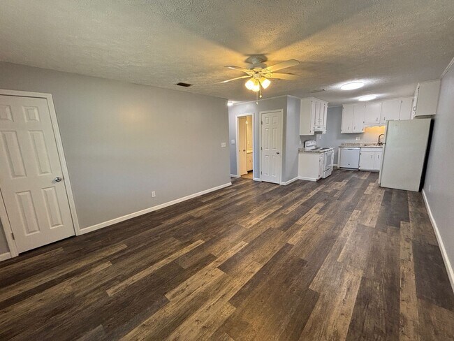 Building Photo - 4123 W 22nd St