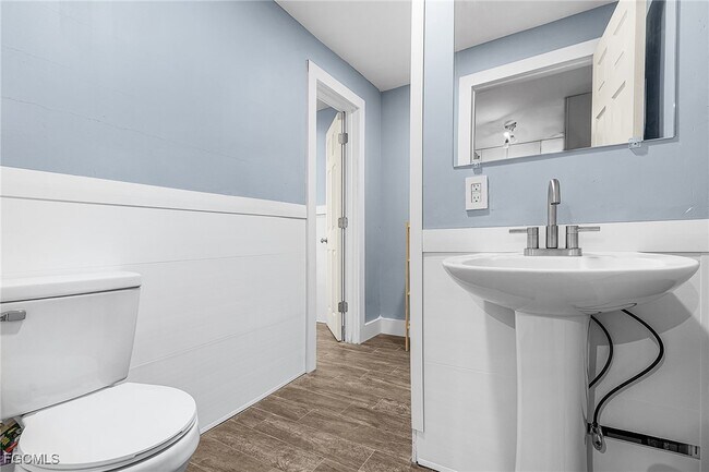 Building Photo - 135 Delmar Ave