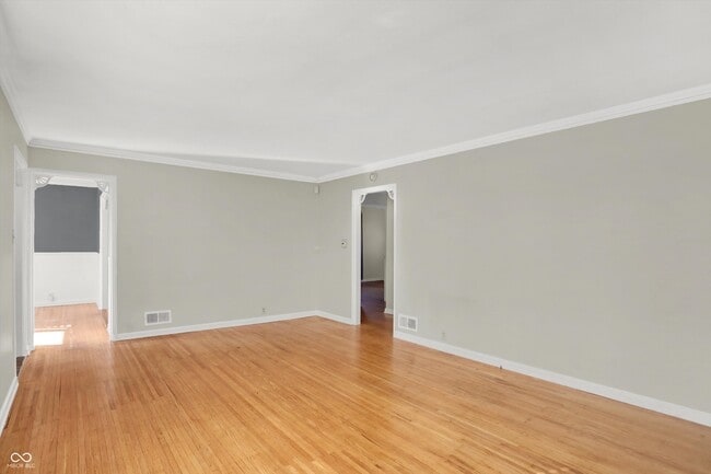 Building Photo - 1240 N Irvington Ave