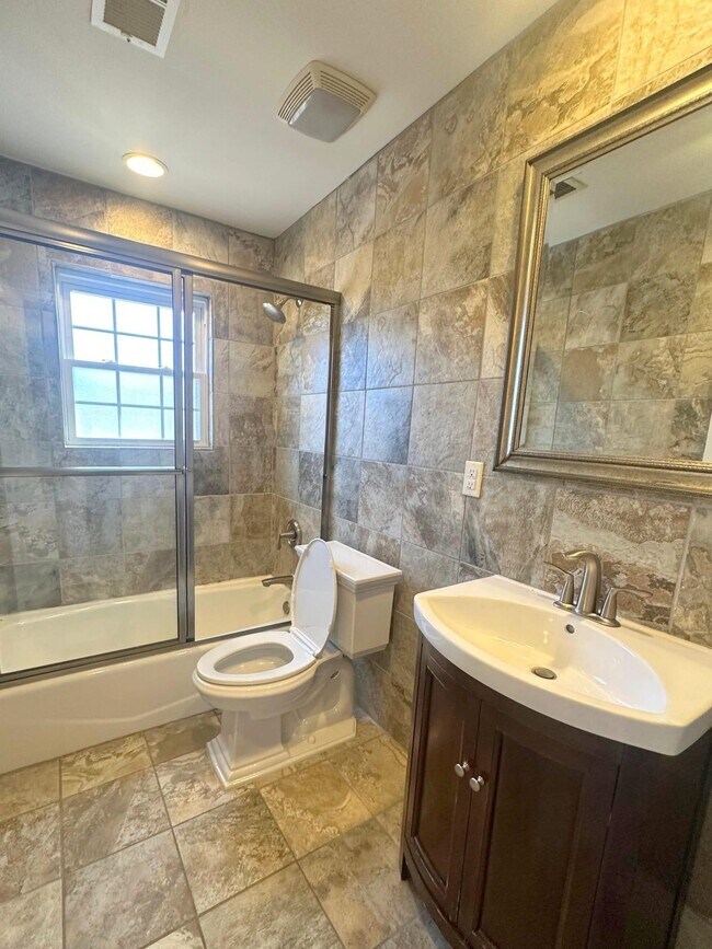 Building Photo - 2598 Cedar Ridge Dr