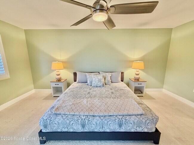 Building Photo - 551 Casa Bella Dr