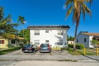 Building Photo - 8315 NE Miami Ct