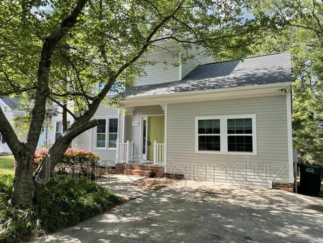 Building Photo - 5108 Sinclair Dr