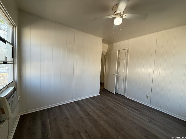 Building Photo - 139 Trudell Dr