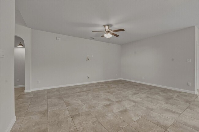 Building Photo - 9528 Blaine Dr