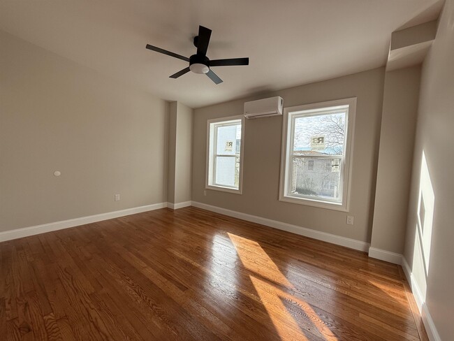 Building Photo - 183 Lexington Ave