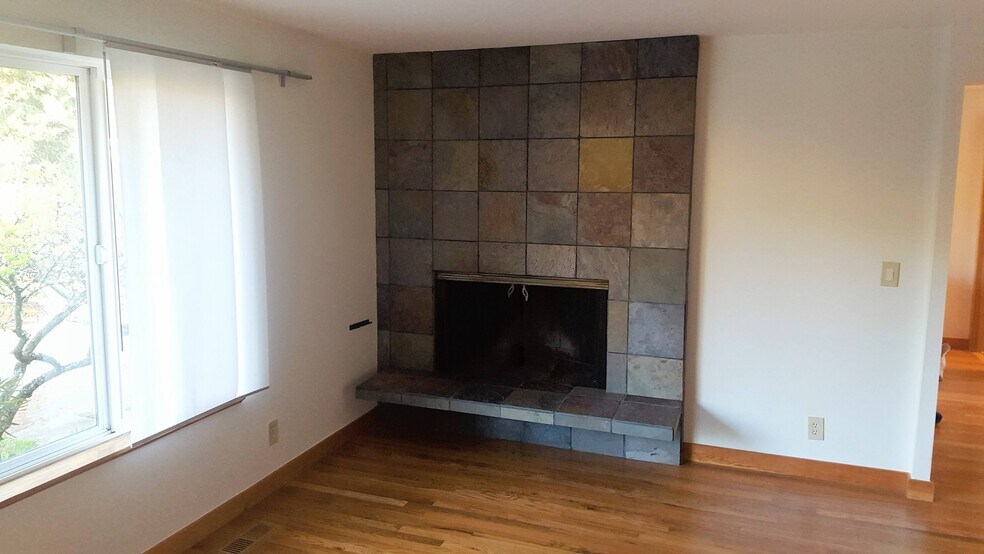 Building Photo - 12220 Densmore Ave N