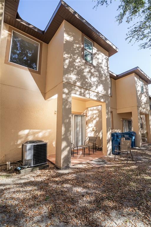 Building Photo - 733 Calabria Ave