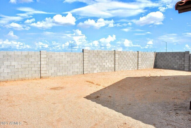 Building Photo - COMING SOON 3 BEDROOM 2 BATH ALMOST NEW BUILD