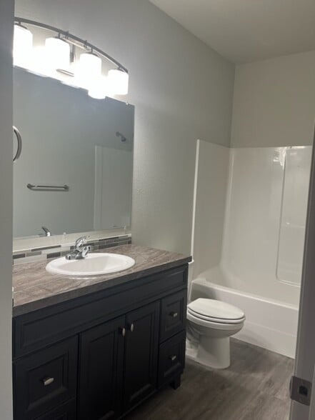 Building Photo - 180 Terminal Ave