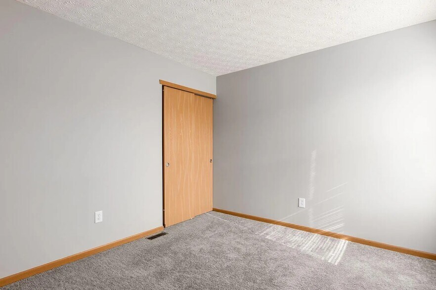 Building Photo - 6168 Broad Stripes Ave