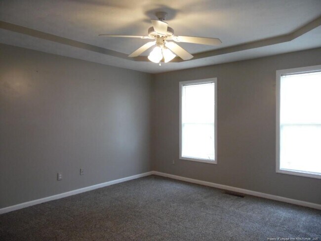 Building Photo - 113 Blue Water Dr
