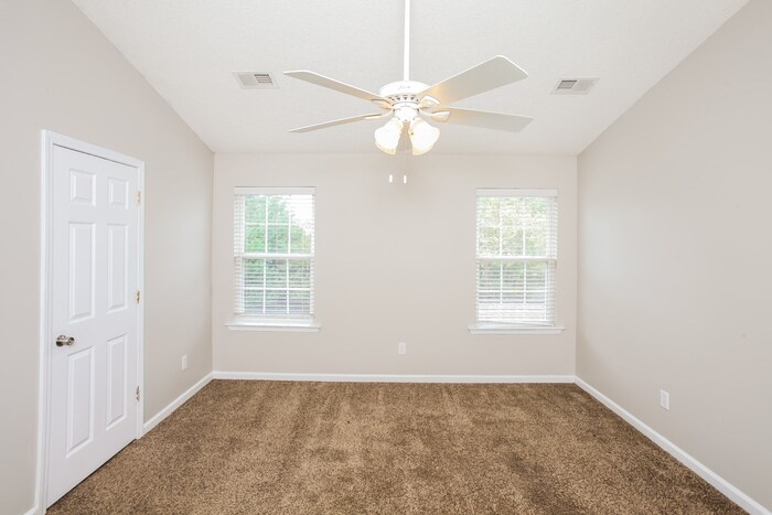 Building Photo - 208 Whixley Ln