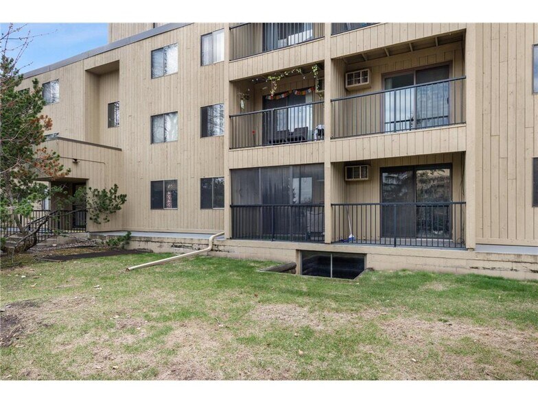 Building Photo - 4101 Parklawn Ave