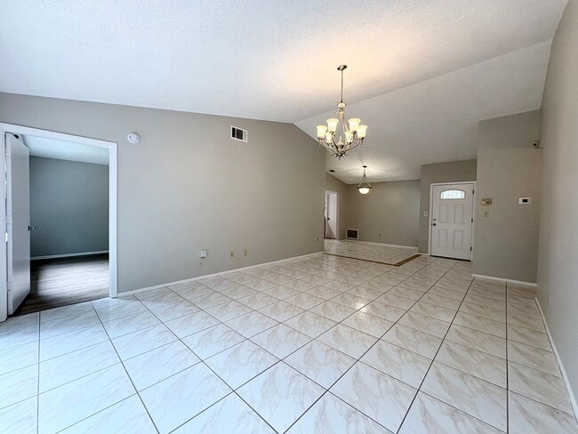 Building Photo - Great 3 BR home ~ Fenced Back Yard ~ A-Rated Oviedo Schools