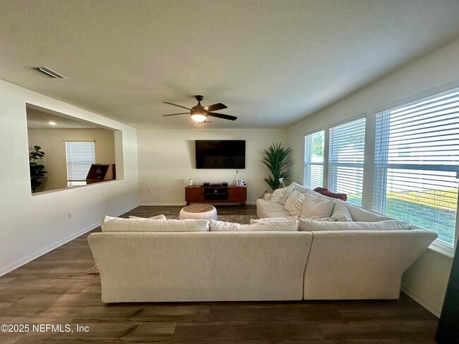 Building Photo - 960 Panther Lk Pkwy