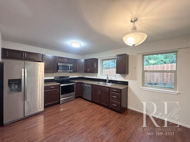 Building Photo - 50% OFF FIRST MONTH’S RENT SPECIAL!!