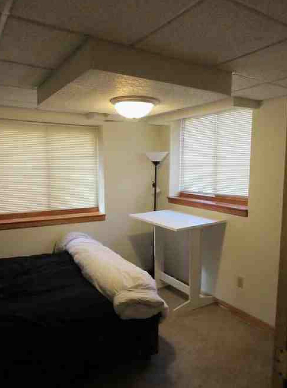 Building Photo - 1860 Carroll Ave