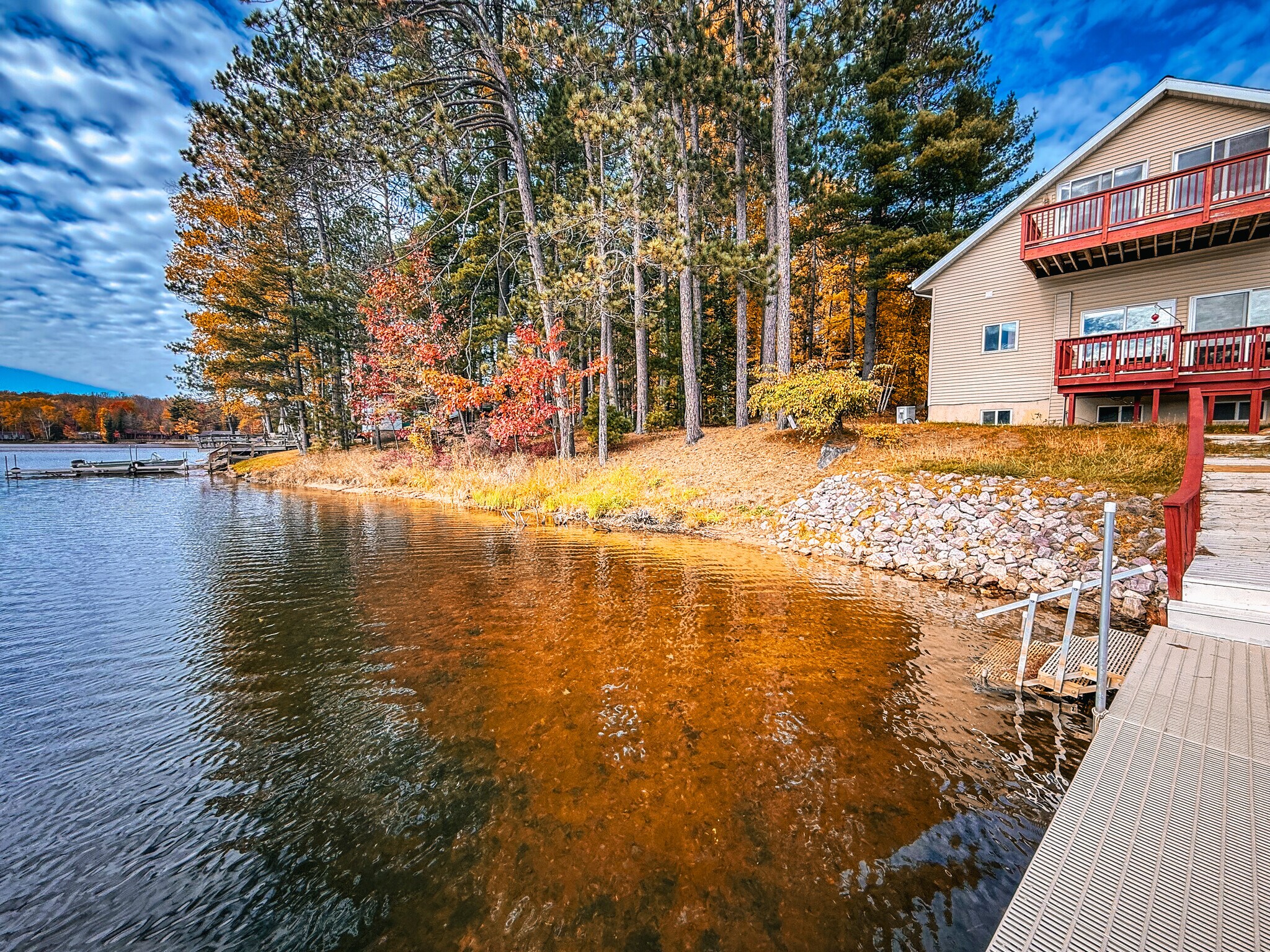 Building Photo - 440 S Peninsula Ln