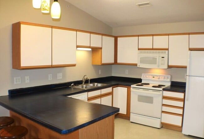 Building Photo - $1,125 | 2 Bedroom, 1 Bathroom Condo | No Pets | Available for an April 16th, 2026 Move In!*