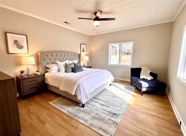 Building Photo - 54 Hebron Church Rd