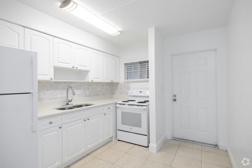 The Galley 1BR, 1BA - 761SF - Kitchen - Nautica Apartments