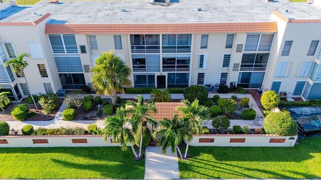 Building Photo - 331 SW 8th St