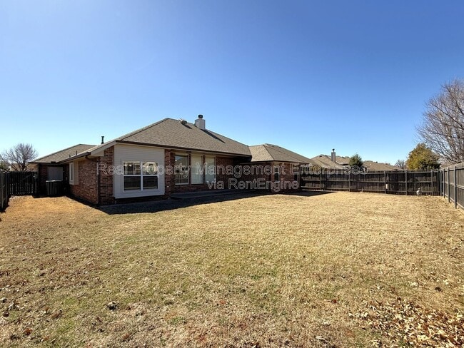 Building Photo - 8305 NW 73rd St