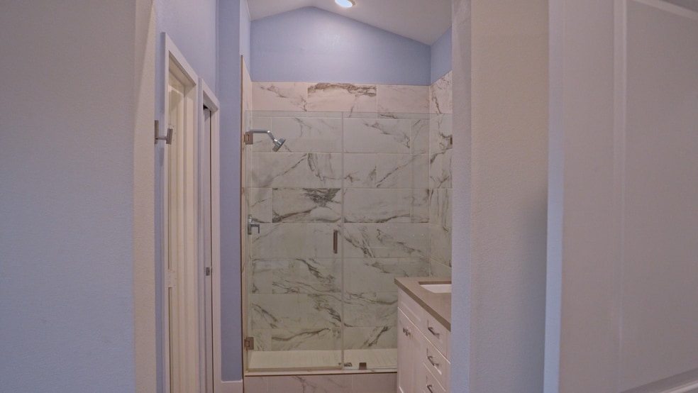 Building Photo - 855 Home Ave