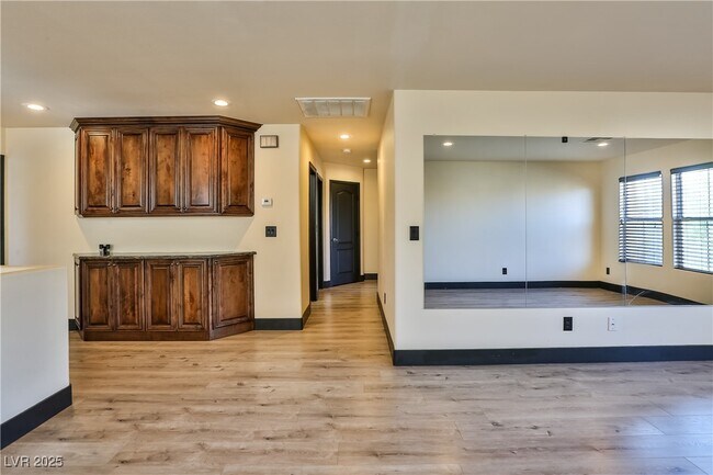 Building Photo - 235 Calvino Ave