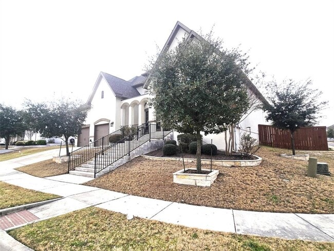 Building Photo - 2900 Zoysia Dr