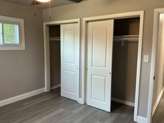 Building Photo - 3 Bedroom Single Family Home