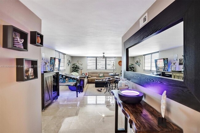 Building Photo - 1811 Jefferson St