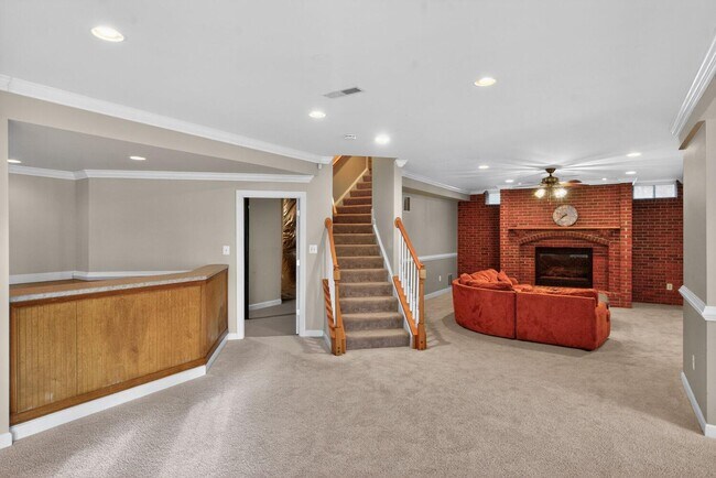 Building Photo - 401 Hilton Head Ct