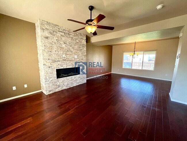 Building Photo - 10276 Deer Meadow Cir