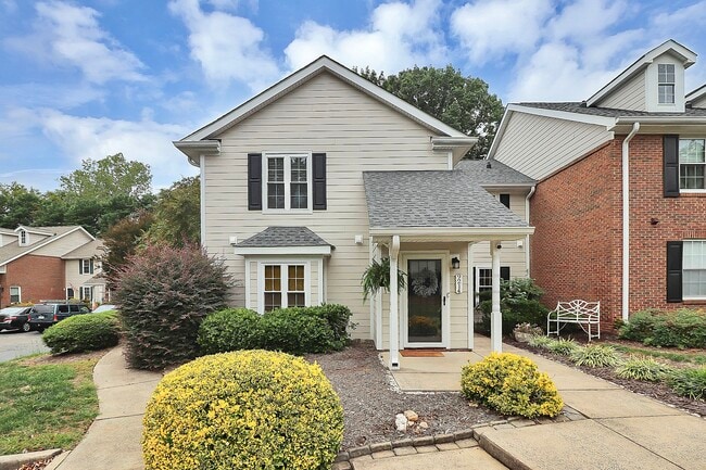 Building Photo - 9214 Kings Canyon Dr
