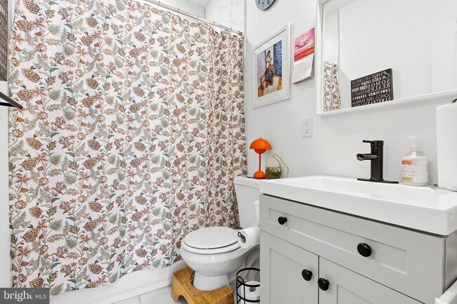 Building Photo - 2400 Germantown Ave