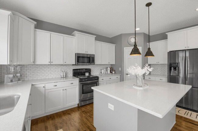 Building Photo - 3197 Arden Dr