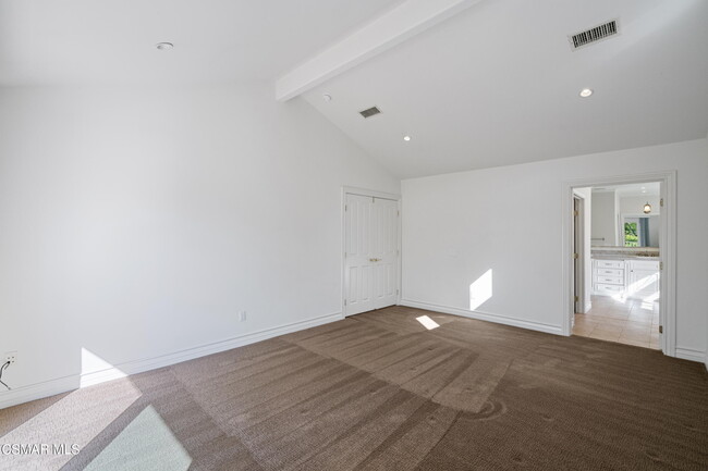 Building Photo - 3801 Mainsail Cir