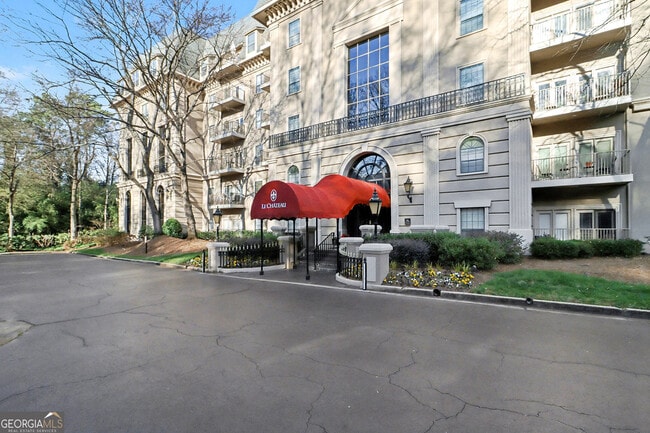 Building Photo - 2865 Lenox Rd NE