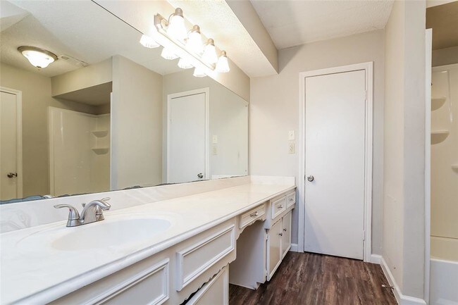 Building Photo - 12610 Pine Bough Ln