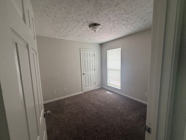 Building Photo - Welcome to your new home!